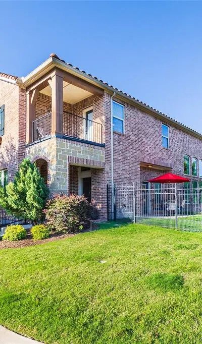 6606 Deleon Street, Irving TX 75039 - Photo 3