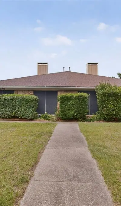 18915 TUPELO Lane, Dallas TX 75287 - Photo 2