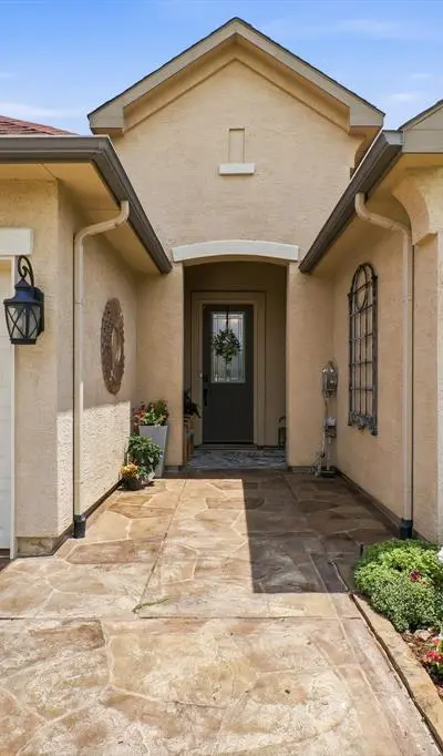 11508 Southerland Drive, Denton TX 76207 - Photo 2