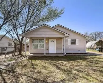 801 N 8th Avenue, Denison TX 75021