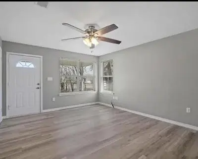 801 N 8th Avenue, Denison TX 75021 - Photo 2