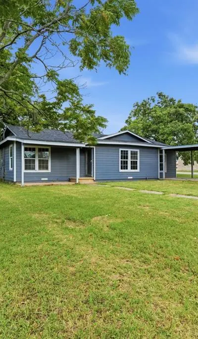 203 N Kickapoo Street, Lipan TX 76462