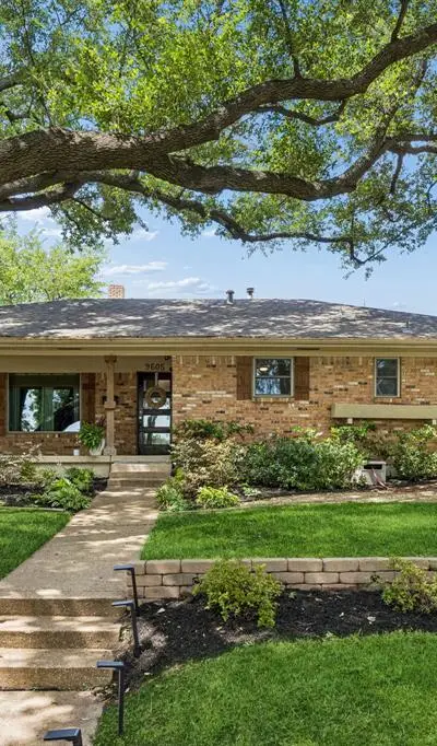 9605 Crestedge Drive, Dallas TX 75238 - Photo 2