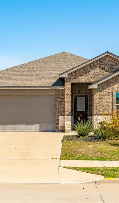 2705 Norite Drive, Fort Worth TX 76108
