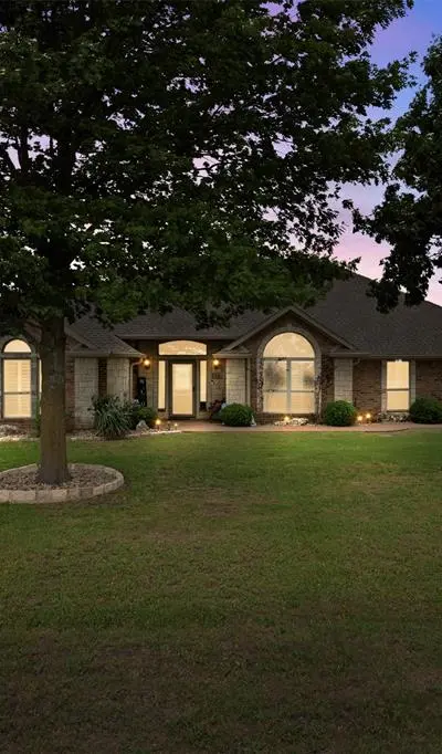 7520 Muirfield Drive, Cleburne TX 76033 - Photo 2