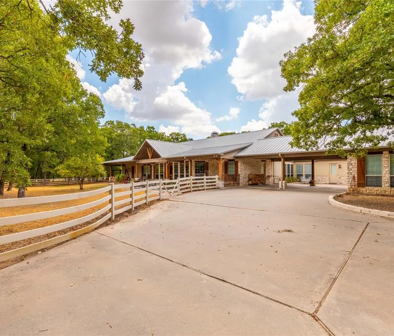 2702 Hidden Trails Road, Royse City TX 75189