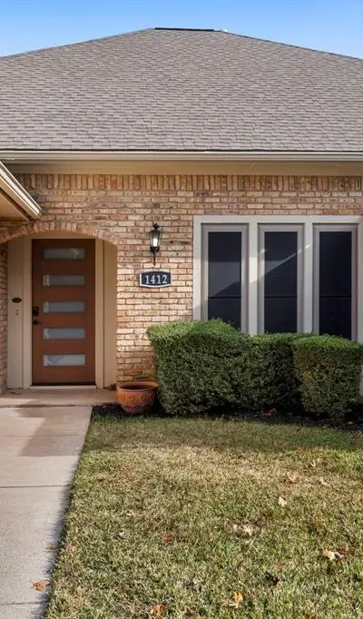 1412 Wagonwheel Court, Irving TX 75061 - Photo 2