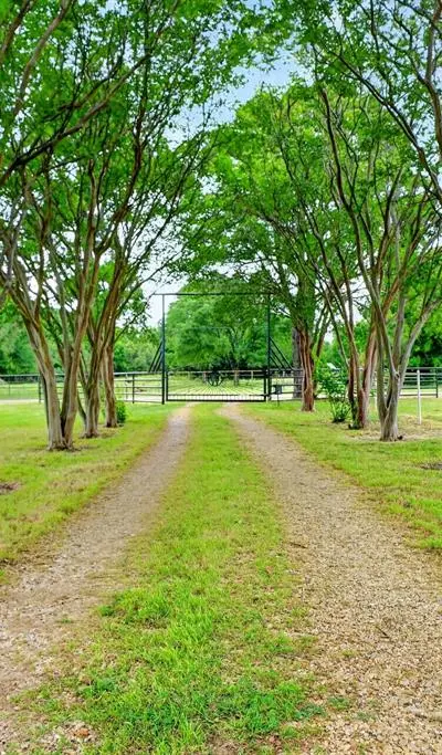 1401 Vz County Road 3411, Wills Point TX 75169 - Photo 2
