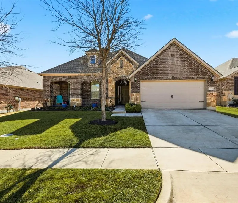 1145 Berrydale Drive, Northlake TX 76226