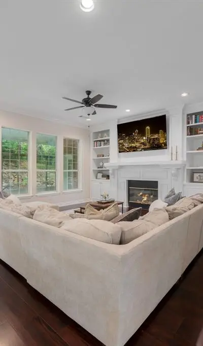 302 W Charlottesville Avenue, Colleyville TX 76034 - Photo 2