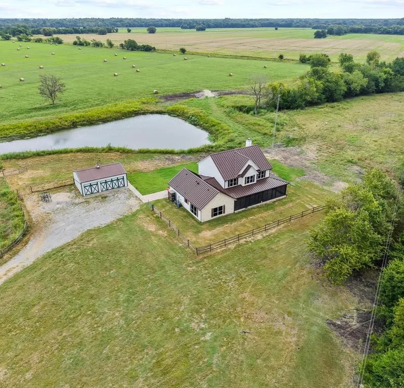 2972 County Road 4826 # 2, Wolfe City TX 75496