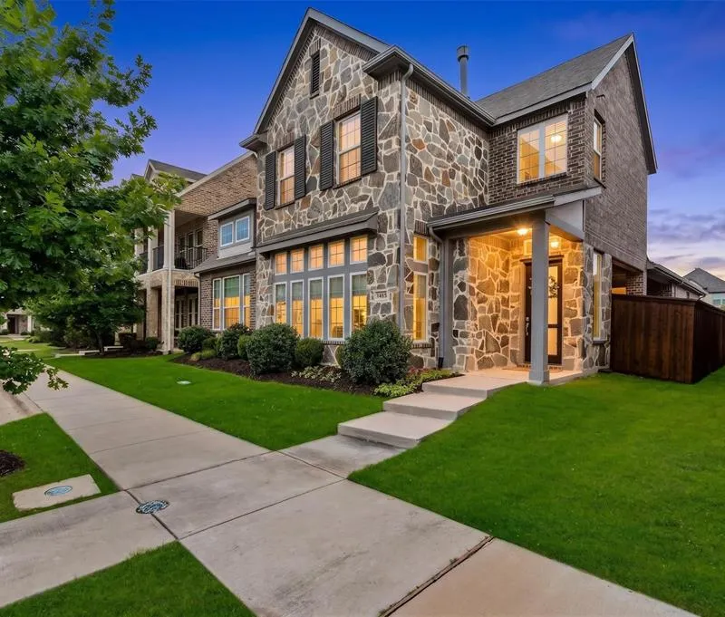 1465 William Way, Farmers Branch TX 75234
