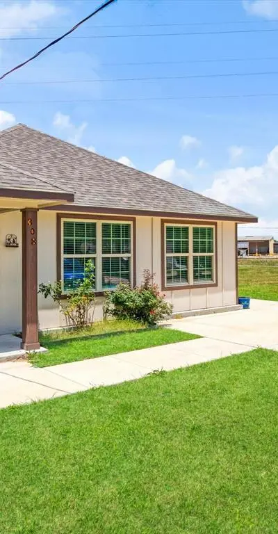 308 Avenue A, Ennis TX 75119 - Photo 4