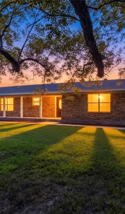 2566 County Road 147, Gainesville TX 76240