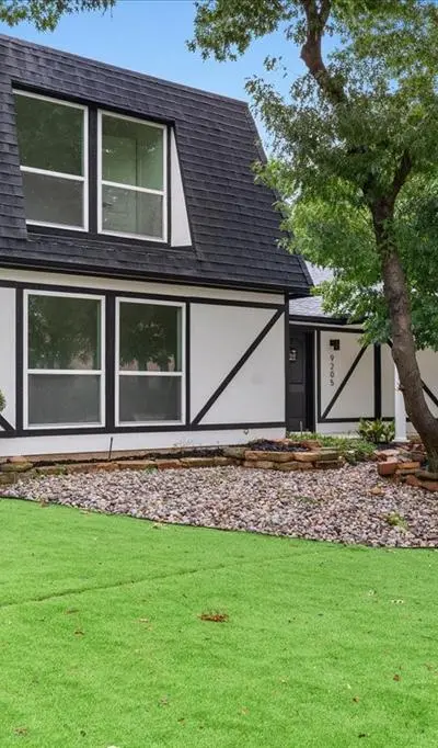 9205 Moss Farm Lane, Dallas TX 75243