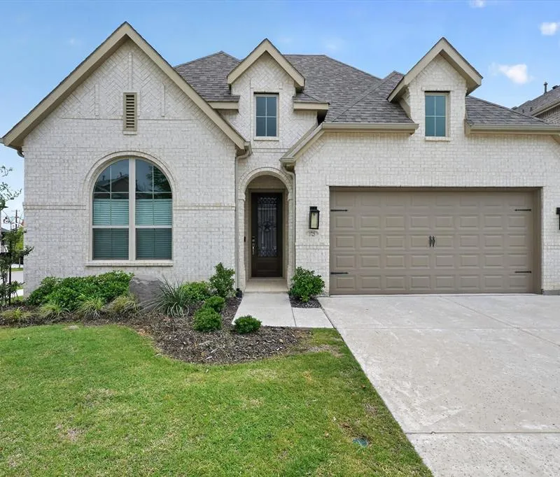 3725 Paradise Way, Sherman TX 75090