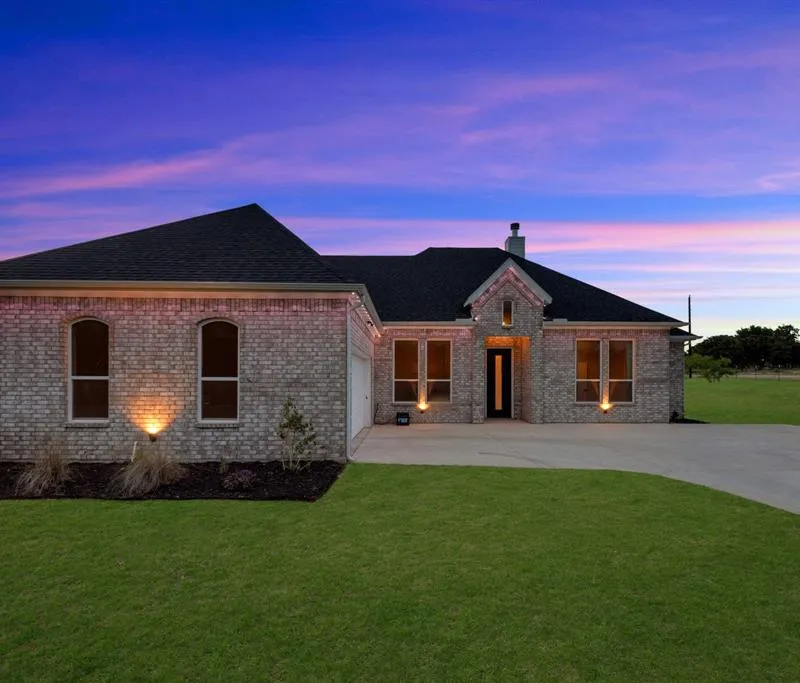 2000 Sweet Springs Road, Weatherford TX 76088