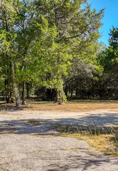 1922 W Pleasant Run Road, DeSoto TX 75115 - Photo 2