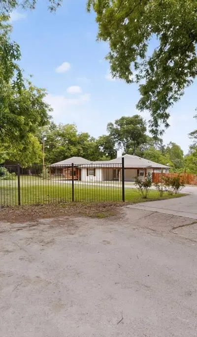 513 Ten Mile Drive, DeSoto TX 75115 - Photo 4