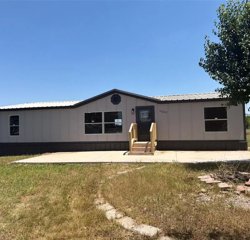 10202 County Road 4116, Kaufman TX 75142