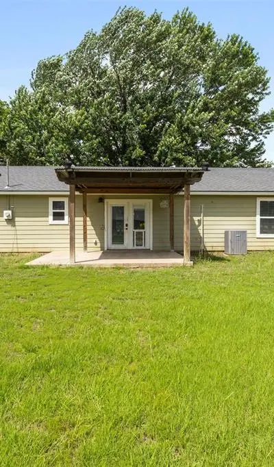 5729 County Road 402, Grandview TX 76050 - Photo 2