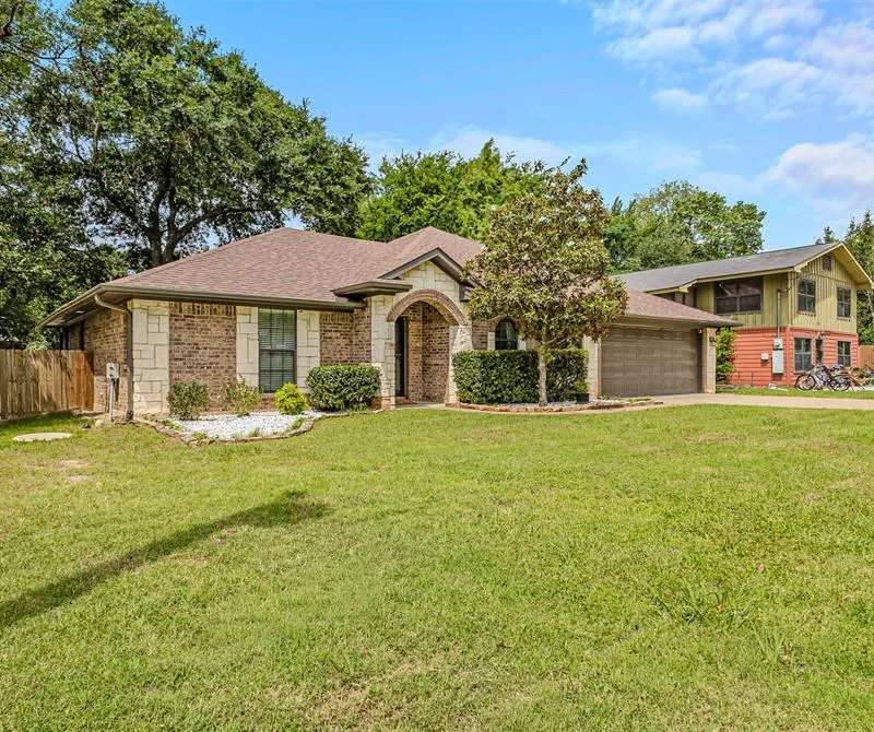 129 Donna Drive, Gun Barrel City TX 75156