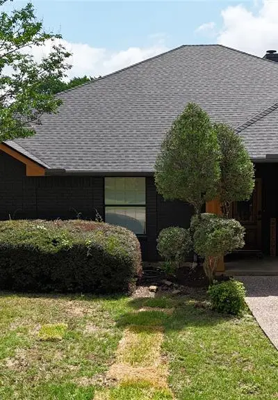 104 Creek Side Court, Kennedale TX 76060