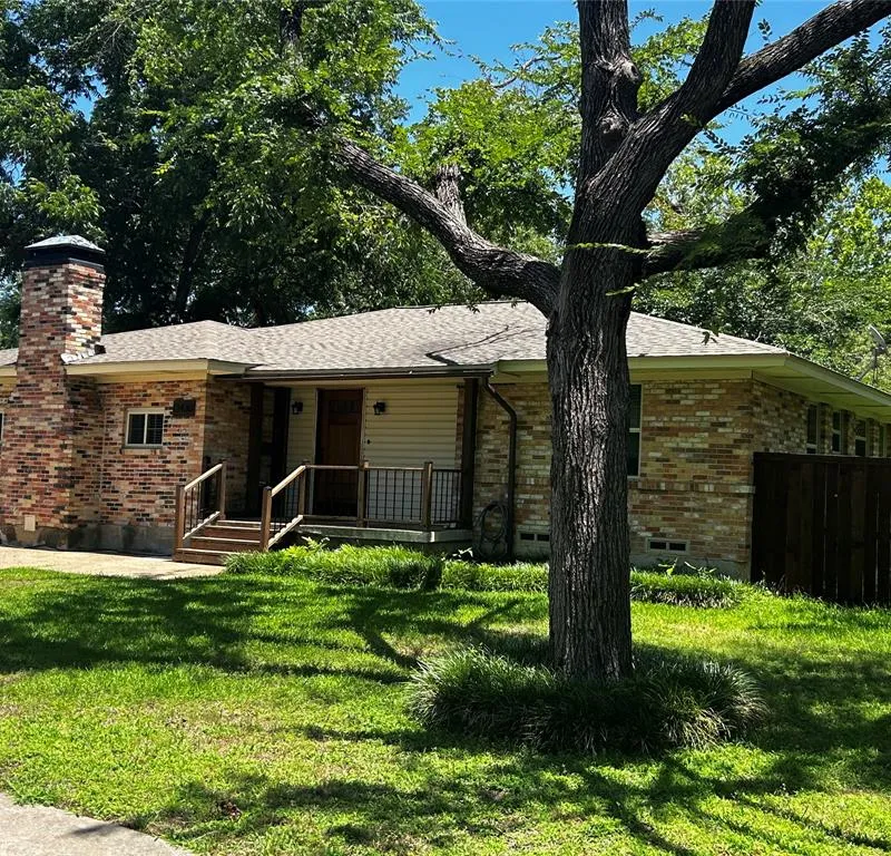 13430 Challaburton Drive, Farmers Branch TX 75234