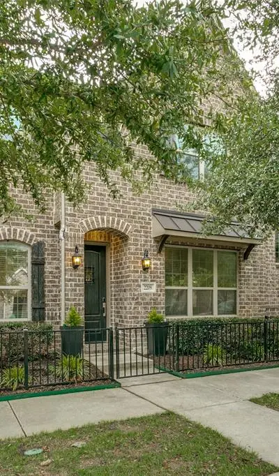 2209 Zenith Avenue, Flower Mound TX 75028