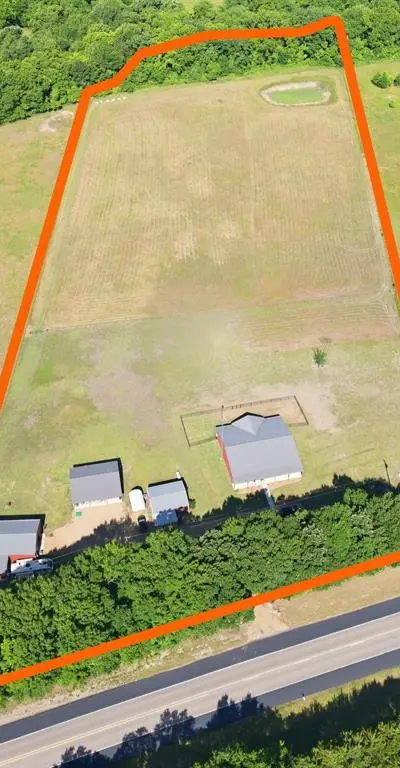 3027 NW State Highway 11, Leonard TX 75452
