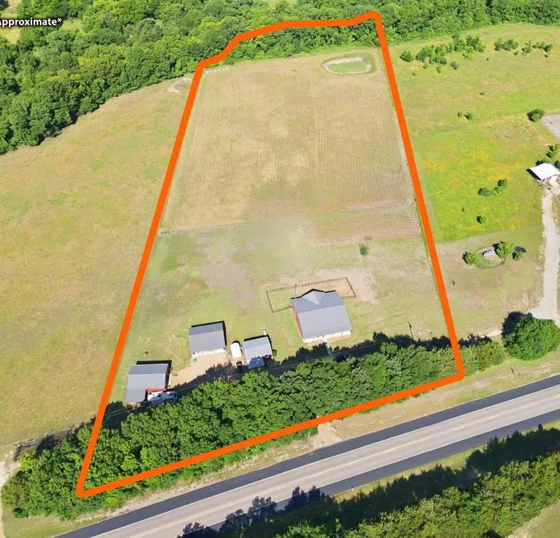 3027 NW State Highway 11, Leonard TX 75452