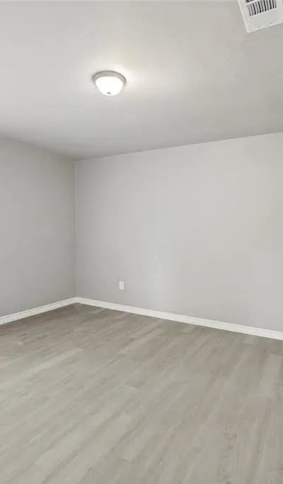 2105 Cottie Lane, Arlington TX 76010 - Photo 4