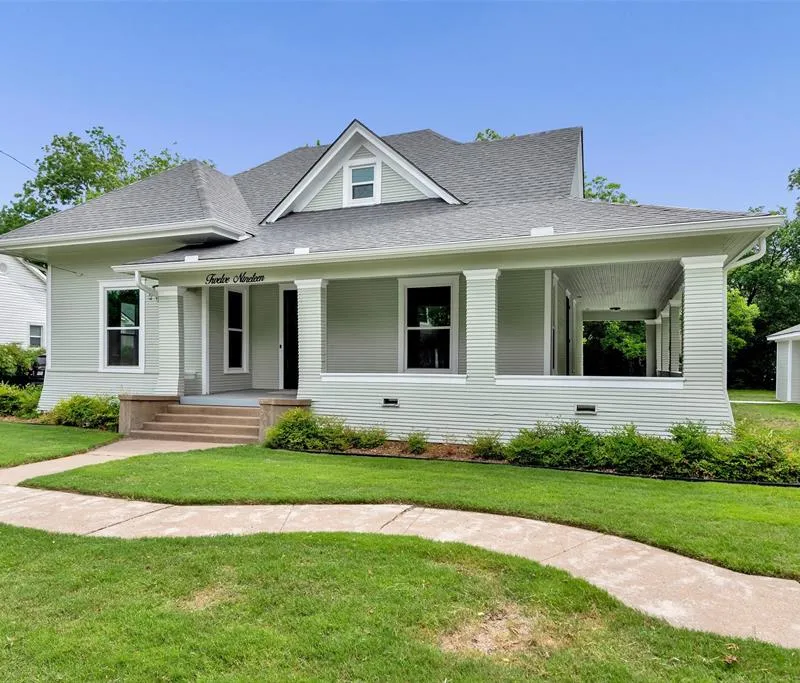 1219 S Travis Street, Sherman TX 75090