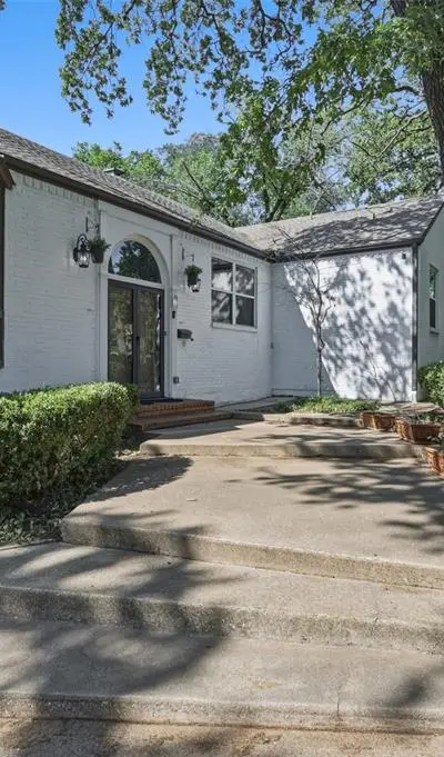 2112 Coral Drive, Arlington TX 76010 - Photo 3