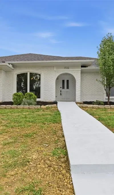 1722 Rosemeade Circle, Carrollton TX 75007 - Photo 4