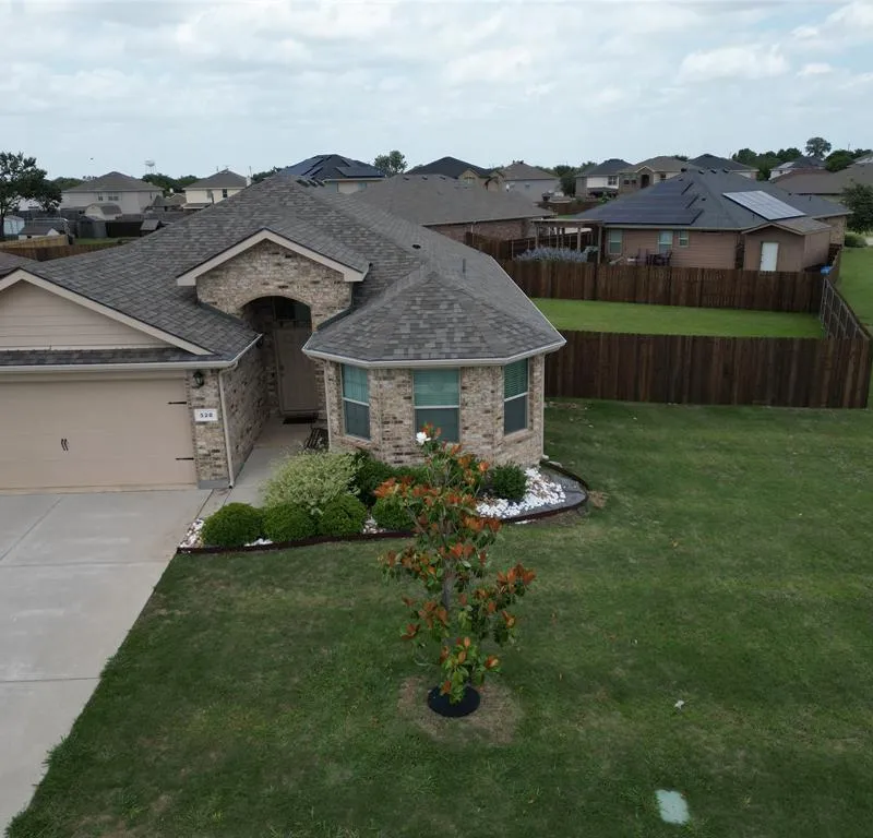 520 Cantebury Park Lane, Ponder TX 76259