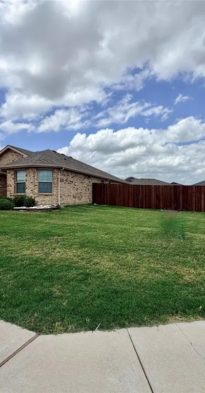 520 Cantebury Park Lane, Ponder TX 76259 - Photo 3