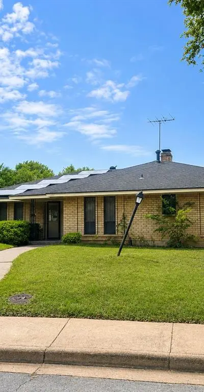 2147 Oak Valley Lane, Dallas TX 75232