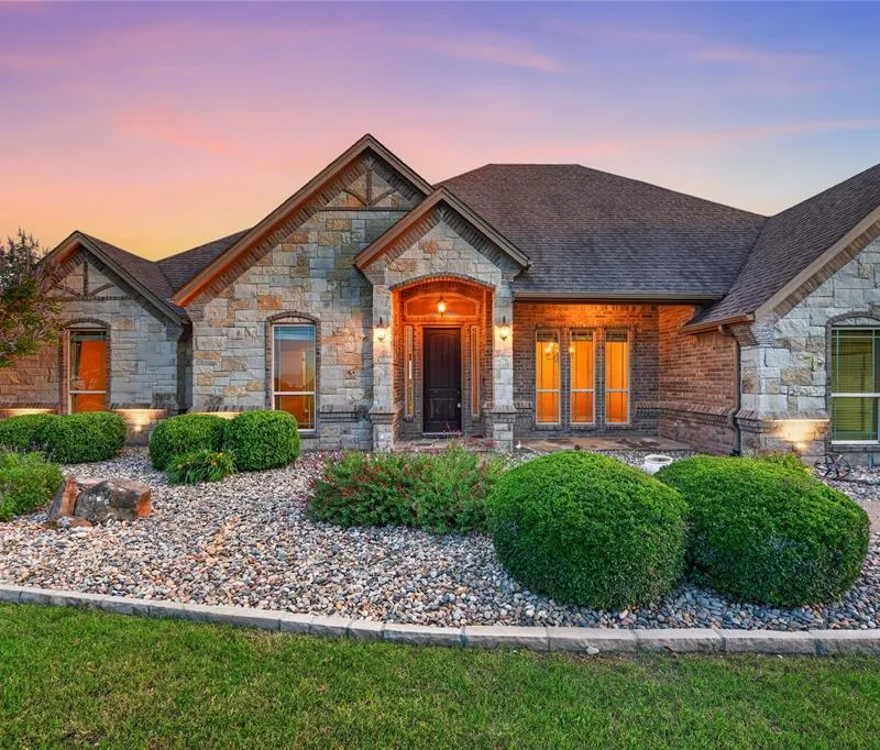 312 Ellis Ridge Drive, Weatherford TX 76085