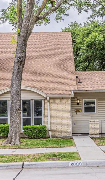 2008 Clubridge Drive, Carrollton TX 75006