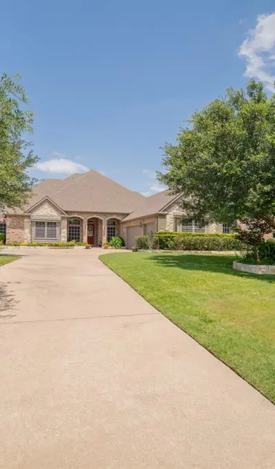 10514 Huffines Drive, Rowlett TX 75089 - Photo 3