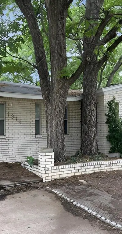 1915 Prairie View Drive, Dallas TX 75235