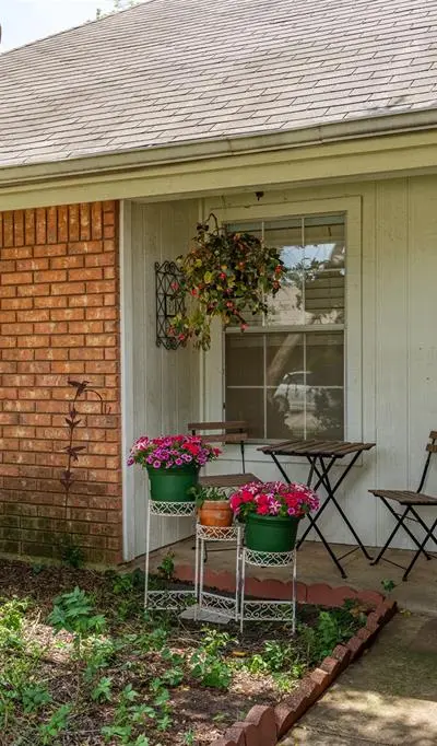 5916 Hillglen Drive, Watauga TX 76148 - Photo 5