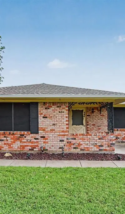 219 W Jefferson Street, Palmer TX 75152