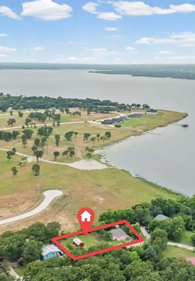 325 West Lane, Quinlan TX 75474 - Photo 2