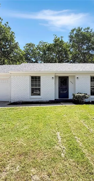 305 Deer Creek Road, Everman TX 76140