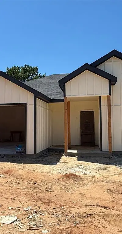 413 Hickorywood, Azle TX 76020