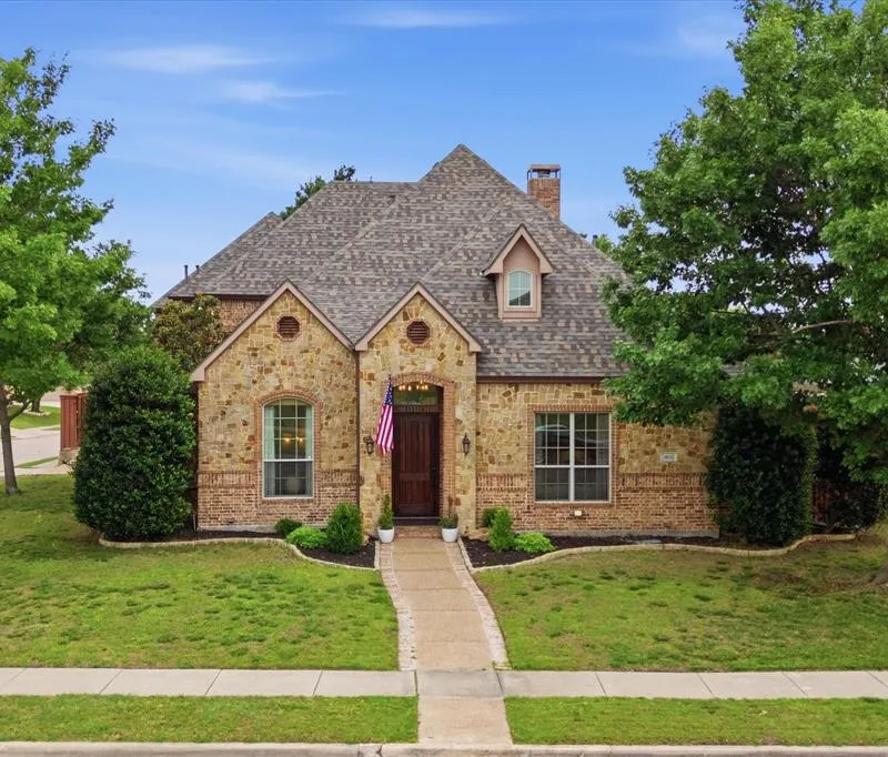5832 Creek Crossing Lane, Sachse TX 75048