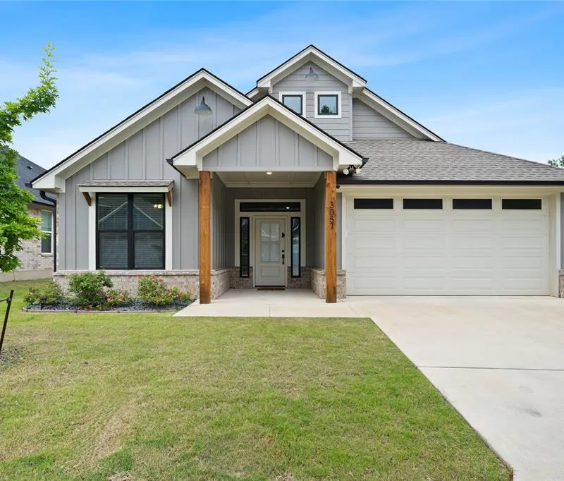 3057 Royal Garden Road, Tyler TX 75701