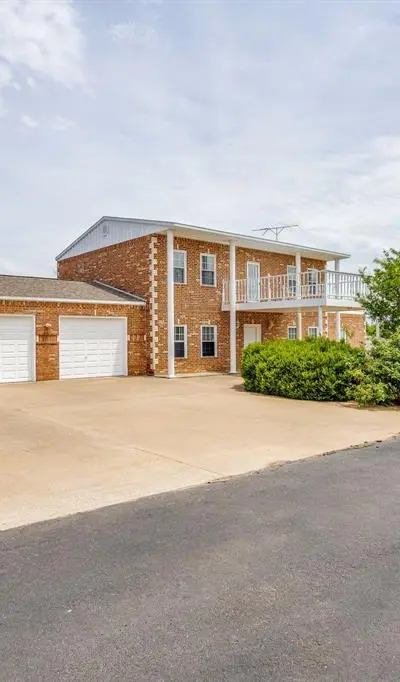 807 Caddo Road, Joshua TX 76058 - Photo 2